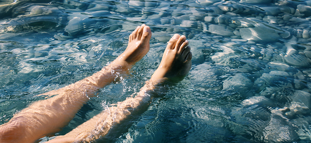 Happy Feet and The Benefits Of Foot Reflexology